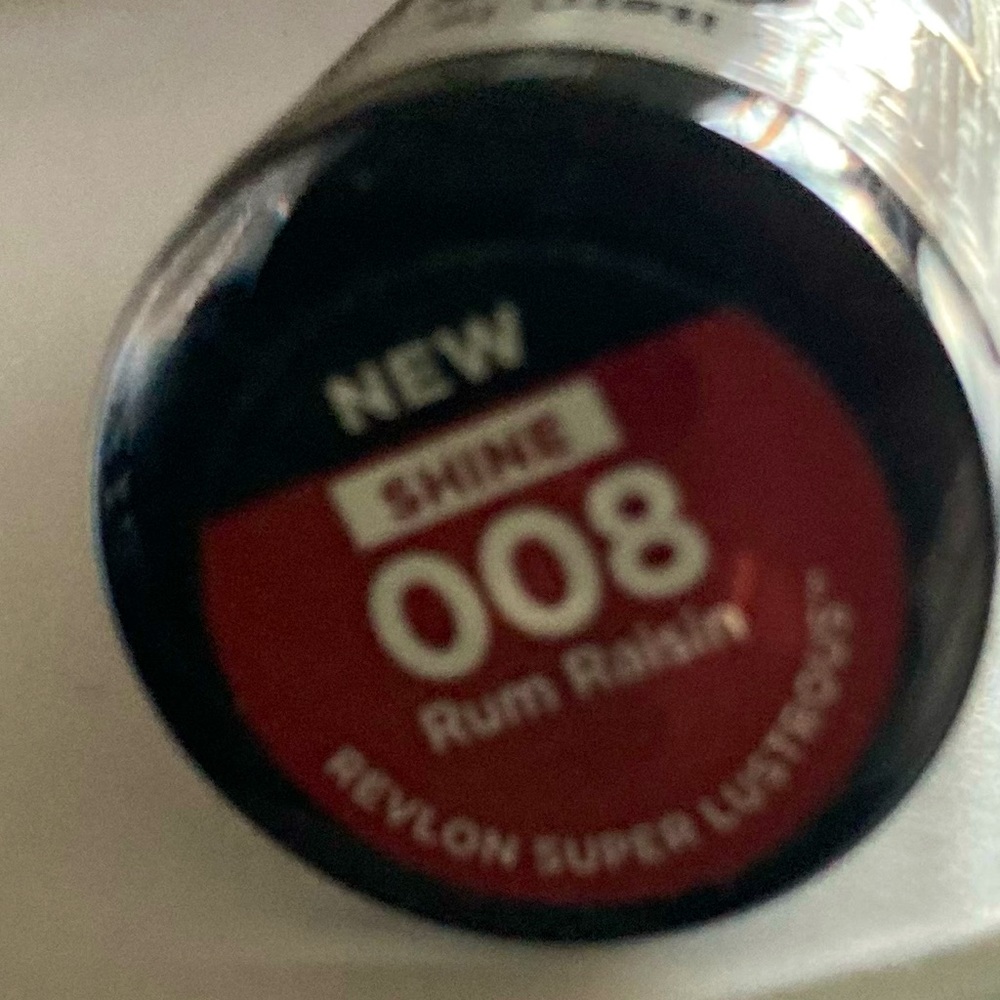 COPY - Revlon Glass Shine Lipstick brand new RUM RAISIN 008